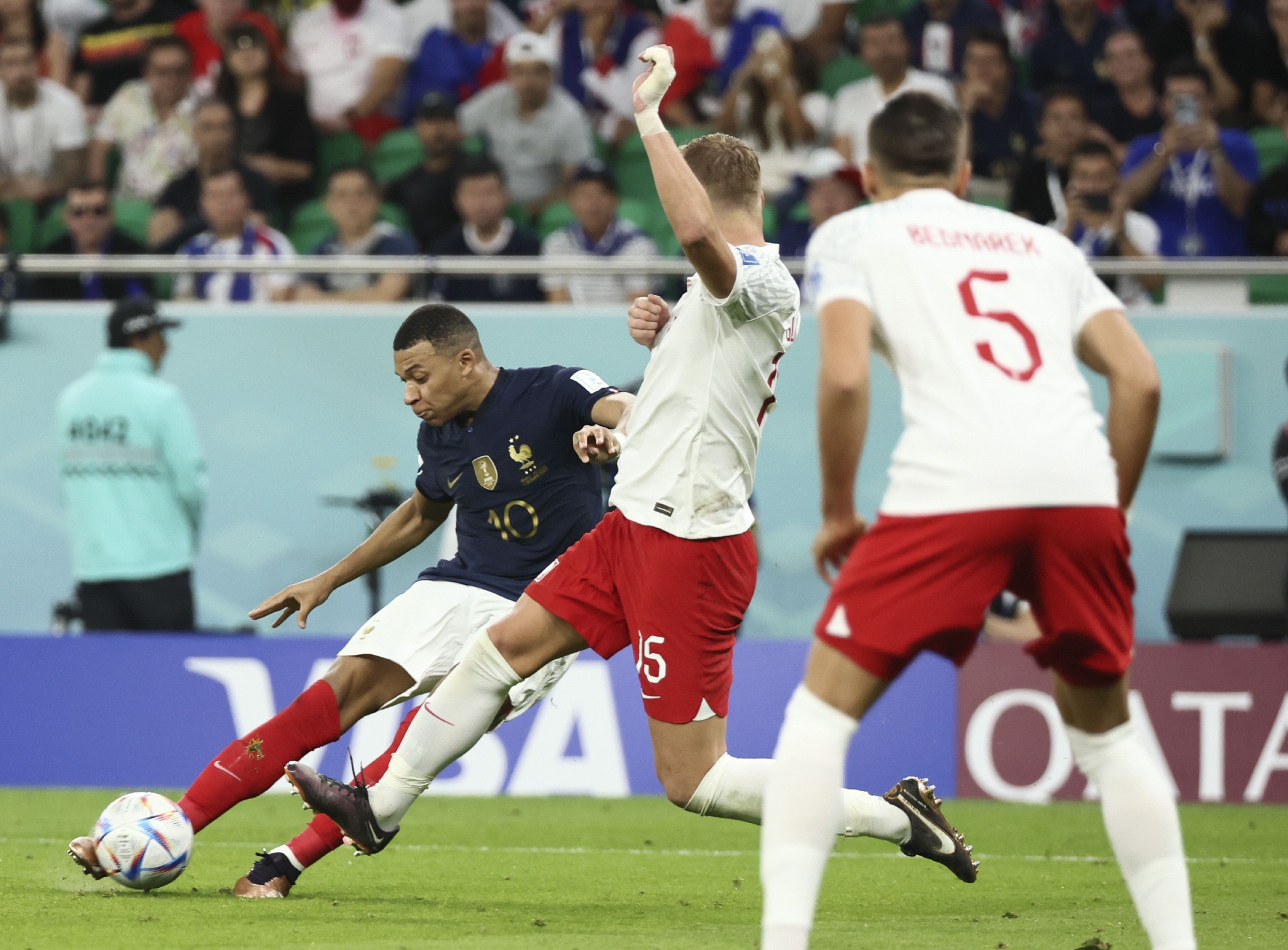 法国队绝杀波兰队，波尔关键制胜