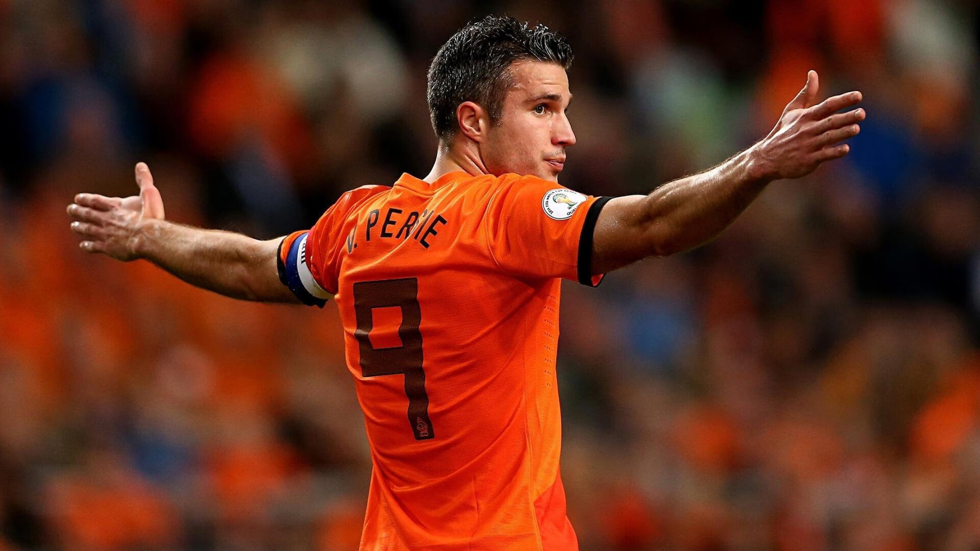 绿茵双雄记,乌拉圭铁血击溃威尔士,C罗德比夜独舞伯纳乌