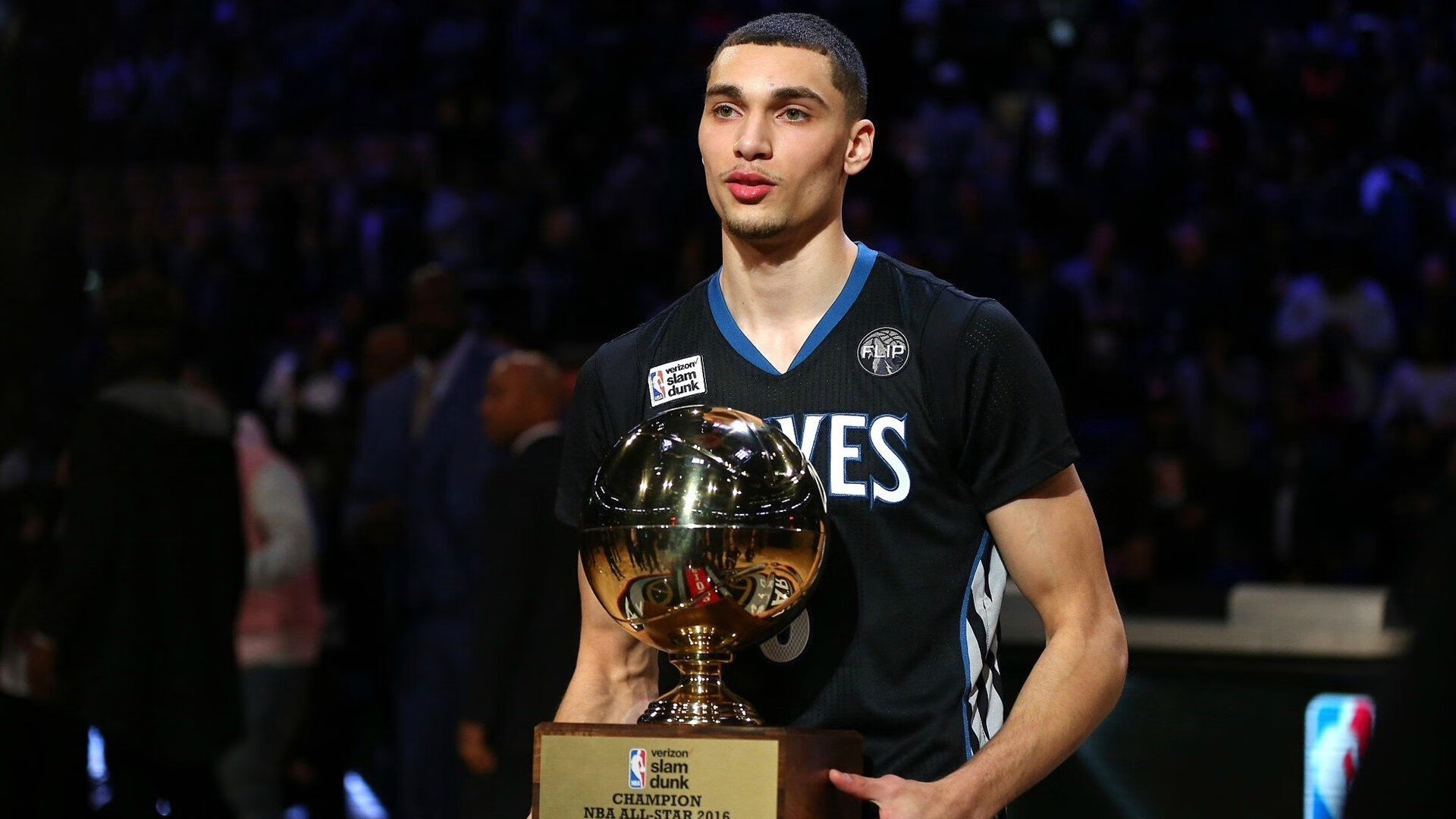 F1争冠夜，杜兰特带队取胜，竞技场上的极限与不朽