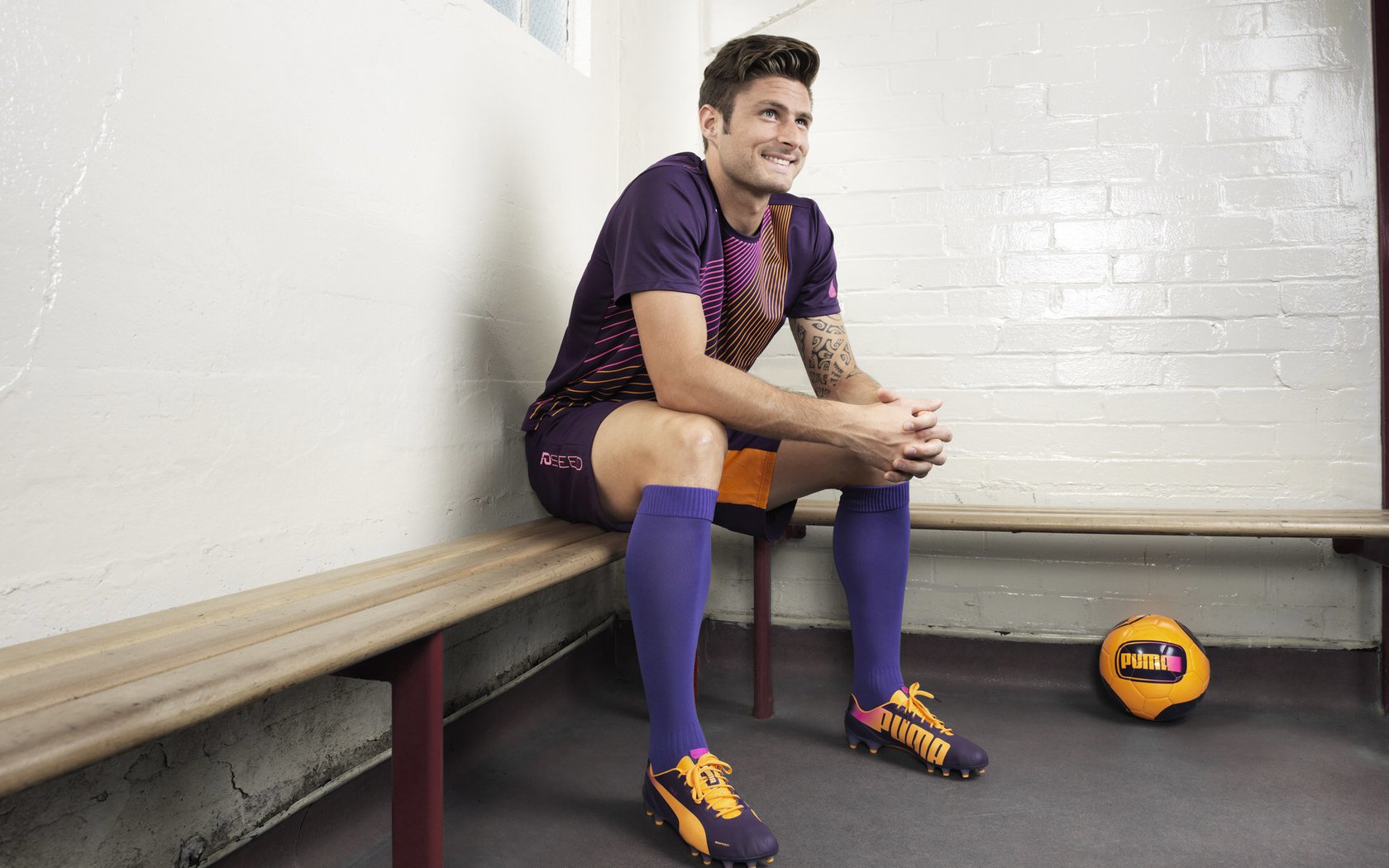 铁血逆袭！马竞跨洲击败伊拉克劲旅，迪亚斯一锤定音诠释关键先生